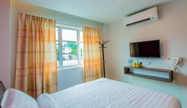 U Plus Budget Hotel