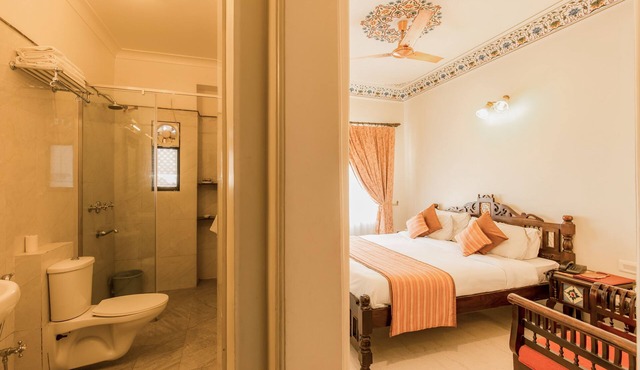Umaid Residency - A Regal Heritage Home in Amer