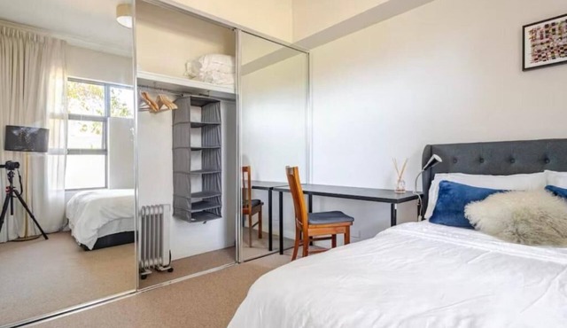 Upscale Neighbourhood Guest Quarters