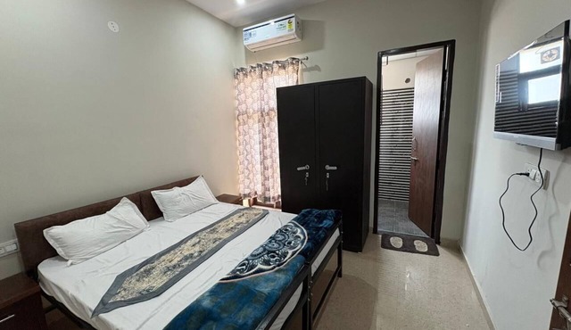 Vansh Residency Couple Friendly Gurgaon in Gurugram