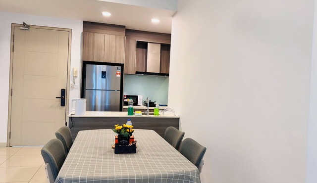 Velocity Suites KL Homestay