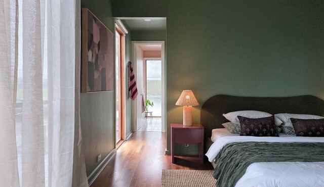 Villa #1 South Shores ~ Treehouse Couples Retreat