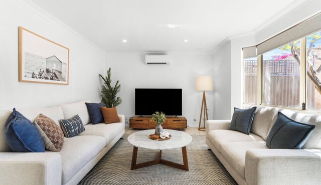 Vista Mare | Stylish 3BR Coastal Stay