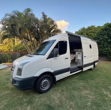 VW Crafter - Wendy - Off-Grid-Sleeps 3 - Beach Ready