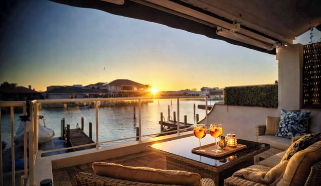 Waterfront Canal Retreat | Jetty, Kayaks & Dolphin