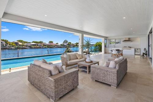 Waterfront Showpiece