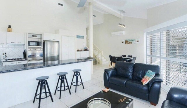 Watermark Apartments - Close to the Beach