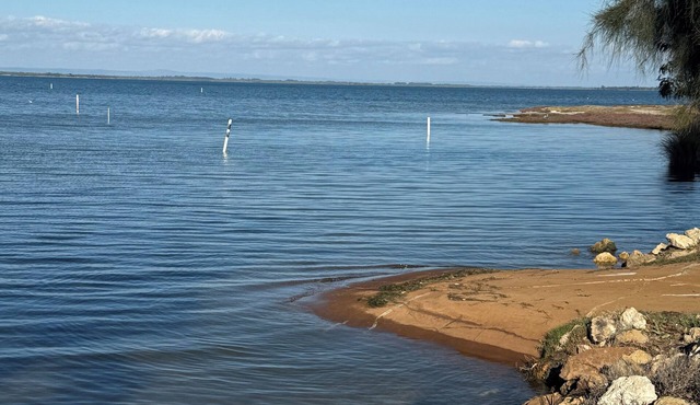 Waters Edge Retreat. right on the estuary shores