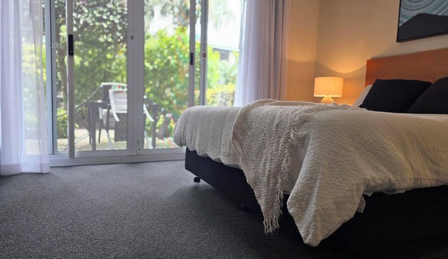 WATERSIDE APARTMENT IN THE HEART OF MANDURAH