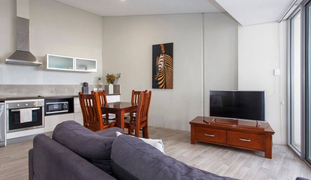 Waverley apartment B-one bedroom, wifi available
