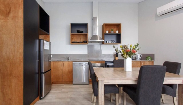 Waverley apartment C-one bedroom, wifi available