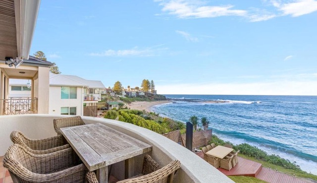 Waveshine at Blue Bay - Beachfront Bliss