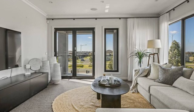 Werribee Gem Luxe Home Family Getaway 6Bed Netflix