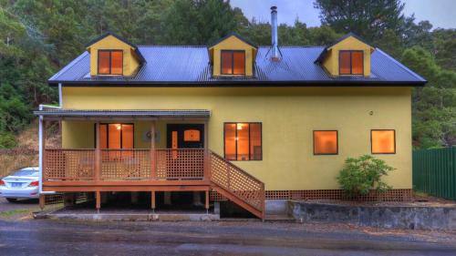 West Coast Holiday Home
