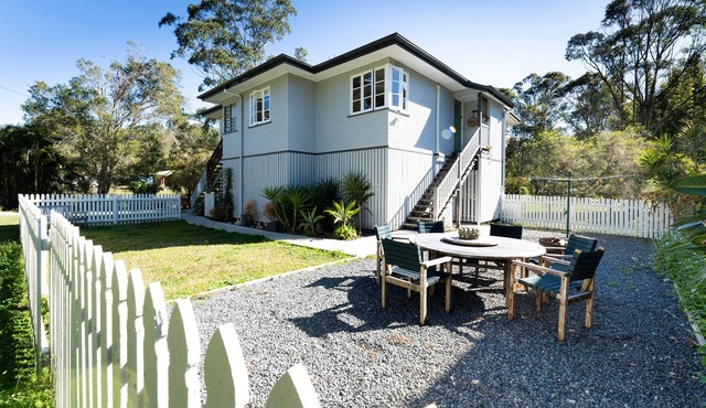 Whip bird Cottage in the heart of Eumundi