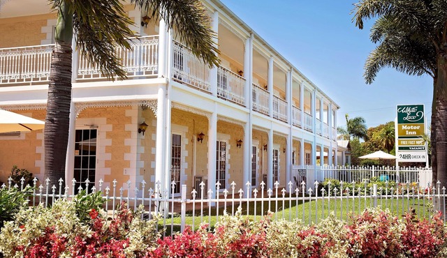 White Lace Motor Inn