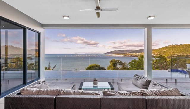 'Whitsunday Escape' - Expansive Coral Sea Views and Private Infinity Pool (Pets