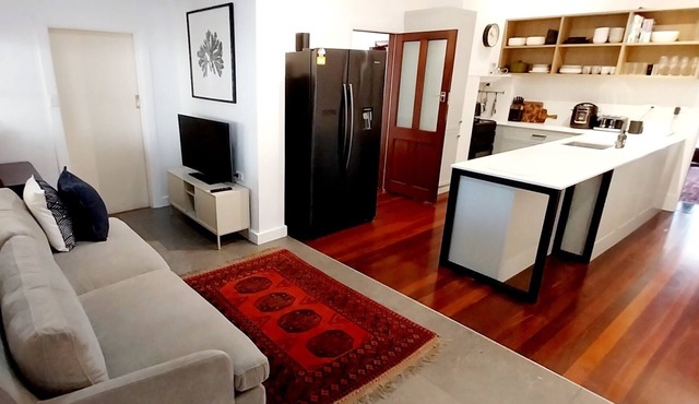 Whyalla House - Home2Home Executive Accommodation
