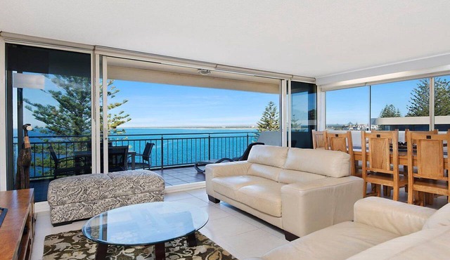 Wickham Point Unit 5 Kings Beach QLD