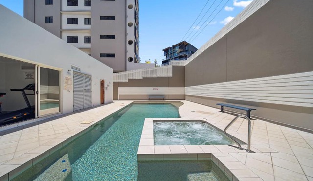 Windsong Caloundra Sunsets Sea Breezes and Style