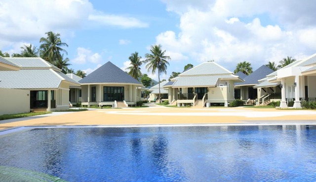 Wis Beach Khanom in Khanom