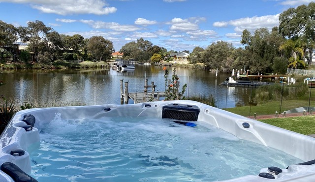 Wisteria Waters - A Tranquil and Serene Getaway
