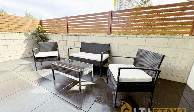 Wonder in Woden - 2 bd 2bth Apt