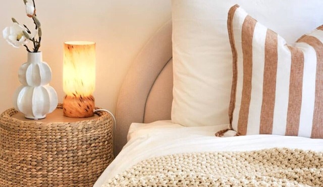 Yaringa ~ Ocean views. Sleeps 12. Sauna. Firepit
