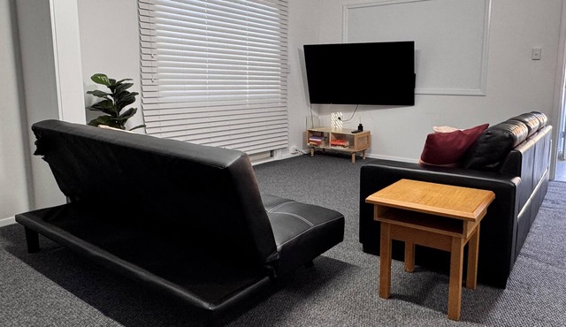 Your Modern Townsville Home Base – Family-Ready Comfort in Belgian Gardens - Your Modern Townsville Home Base – Family-Ready Comfort in Belgian Gardens