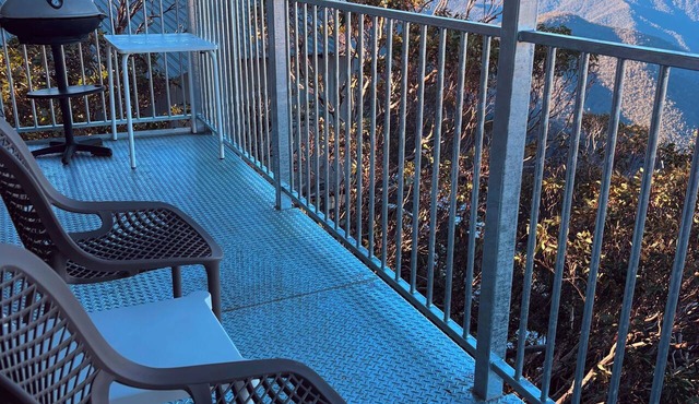 Your Ultimate Mt Buller Escape | Spectacular Views & Prime Ski Location