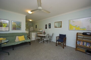 Beachcomber Unit 3 Magnetic Island