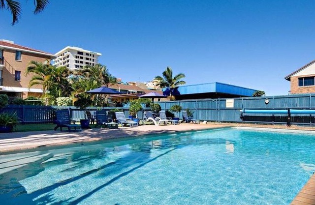Cheltenham Apartments Caloundra