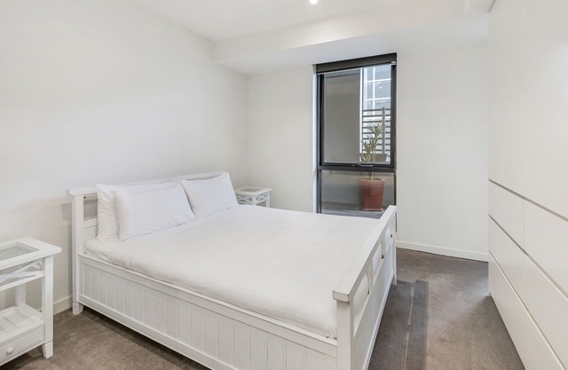 Edgewater 109