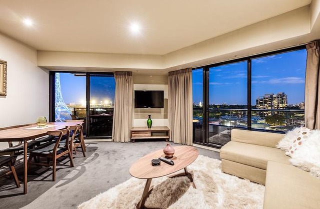 Exclusive Stays - Gallery Tower