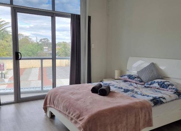 Waverley apartment D-one bedroom wifi available in Perth