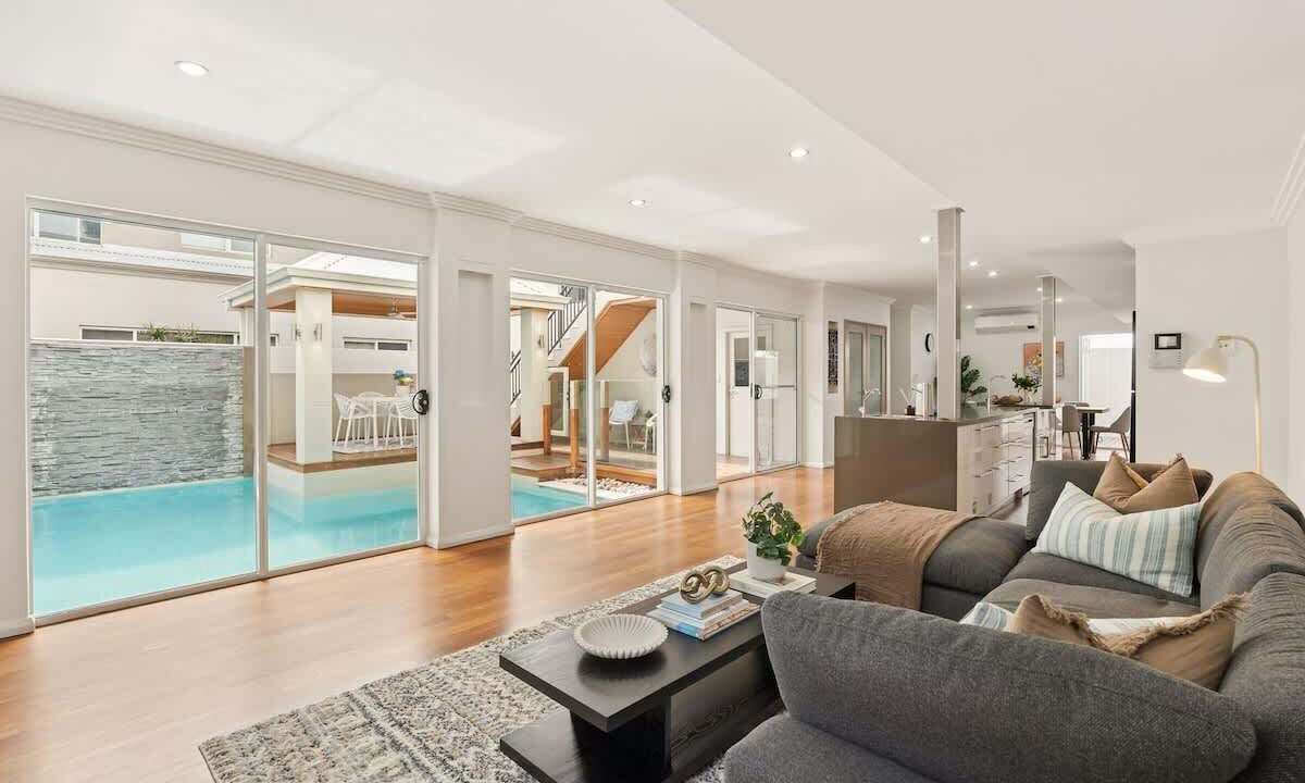 Hillarys House | Kids Playroom | Walk to the Beach & Harbour | Pool