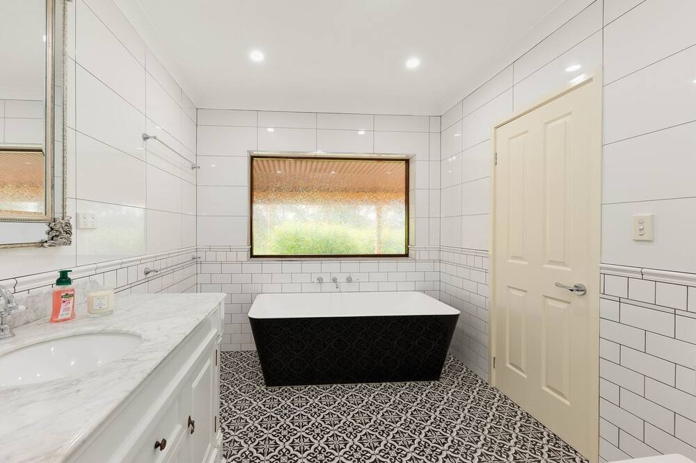 Photo of Bathroom in Durren Durren
