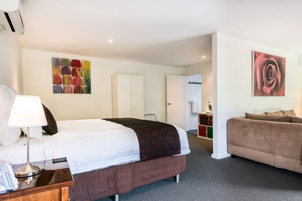 Photo of Bedroom in Tura Beach