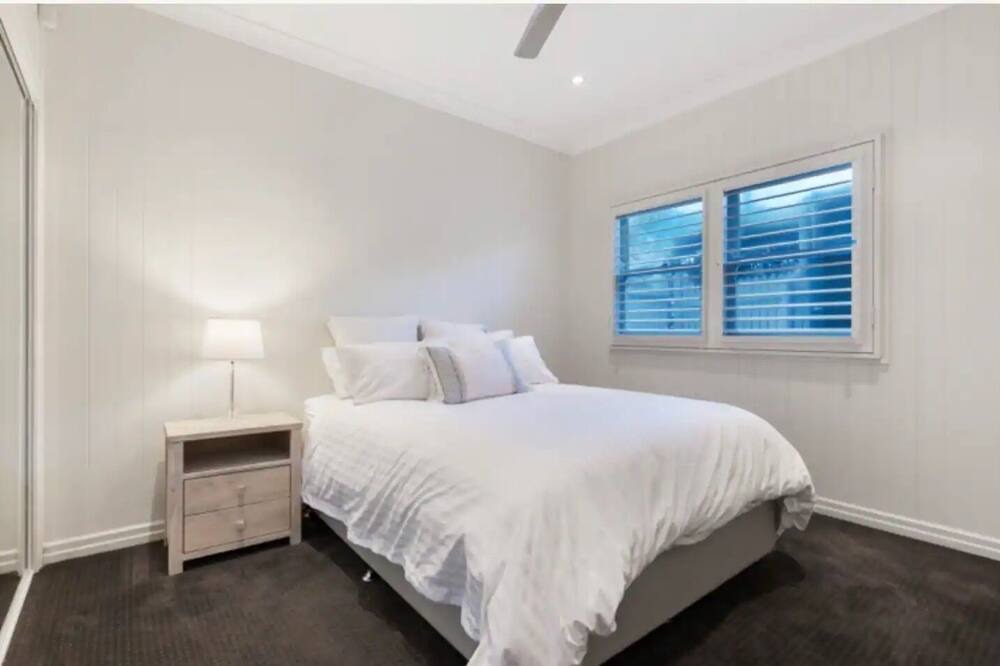 Photo of Bedroom in Ascot