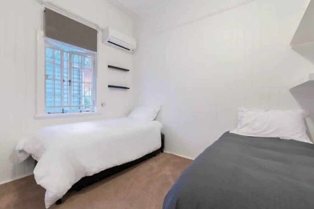 Photo of Bedroom in Ascot