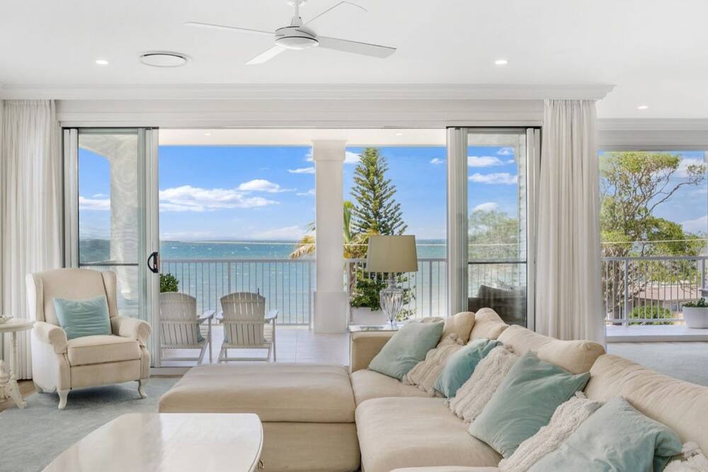 Photo of Livingroom in Scarborough