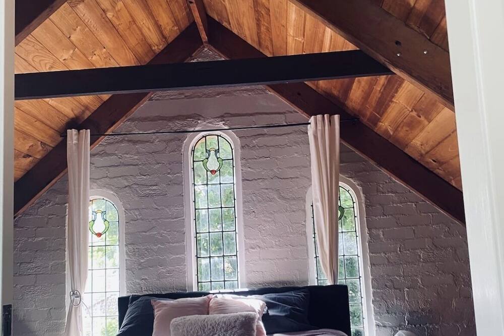 Photo of Bedroom in Gooseberry Hill