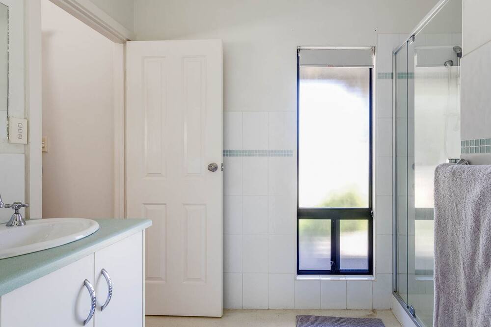 Photo of Bathroom in Hay Flat