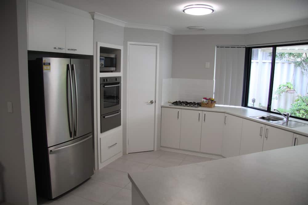 Photo of Kitchen in Warnbro