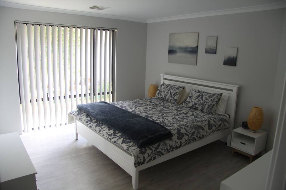 Photo of Bedroom in Warnbro