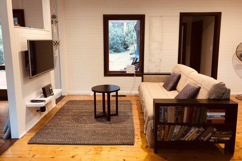 Photo of Livingroom in Cockatoo