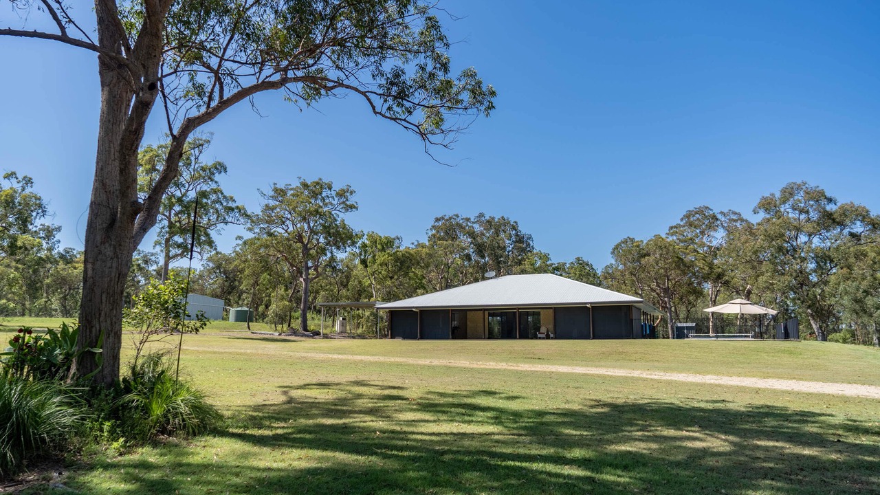 Photo of Outdoor in Round Hill