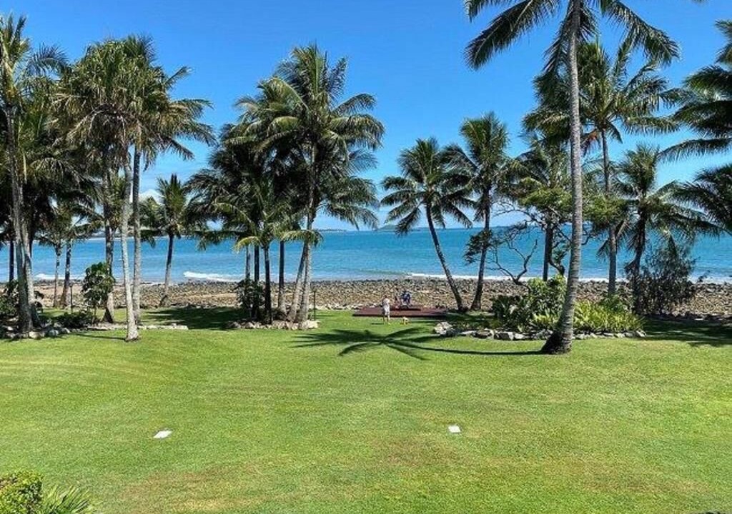 Photo of Outdoor in Dolphin Heads