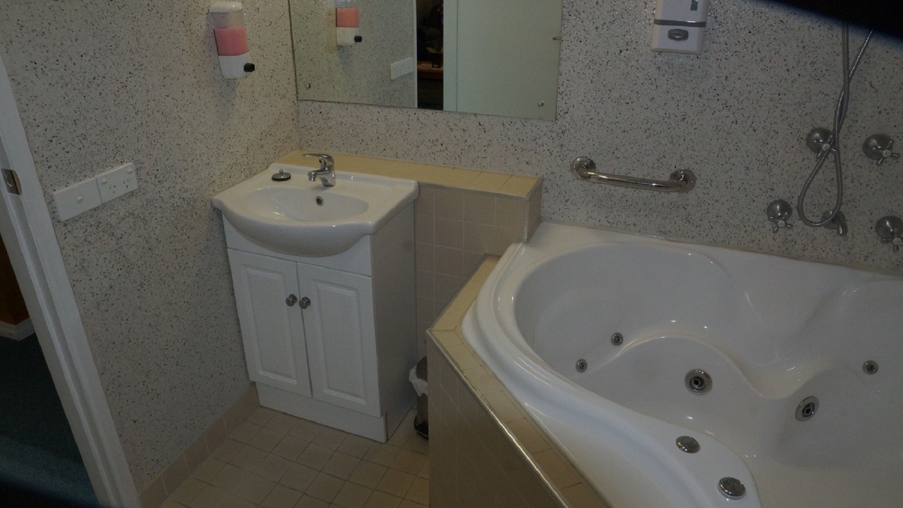 Photo of Bathroom in Myrtleford