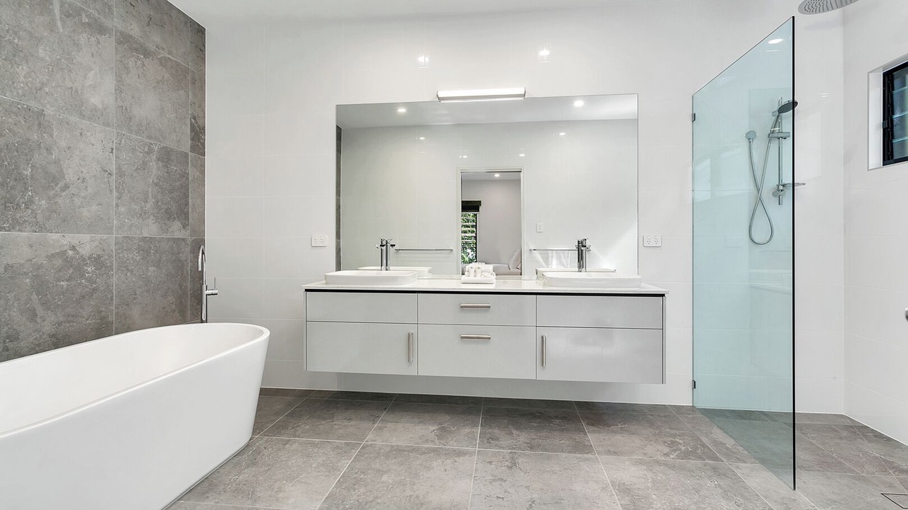 Photo of Bathroom in Clifton Beach